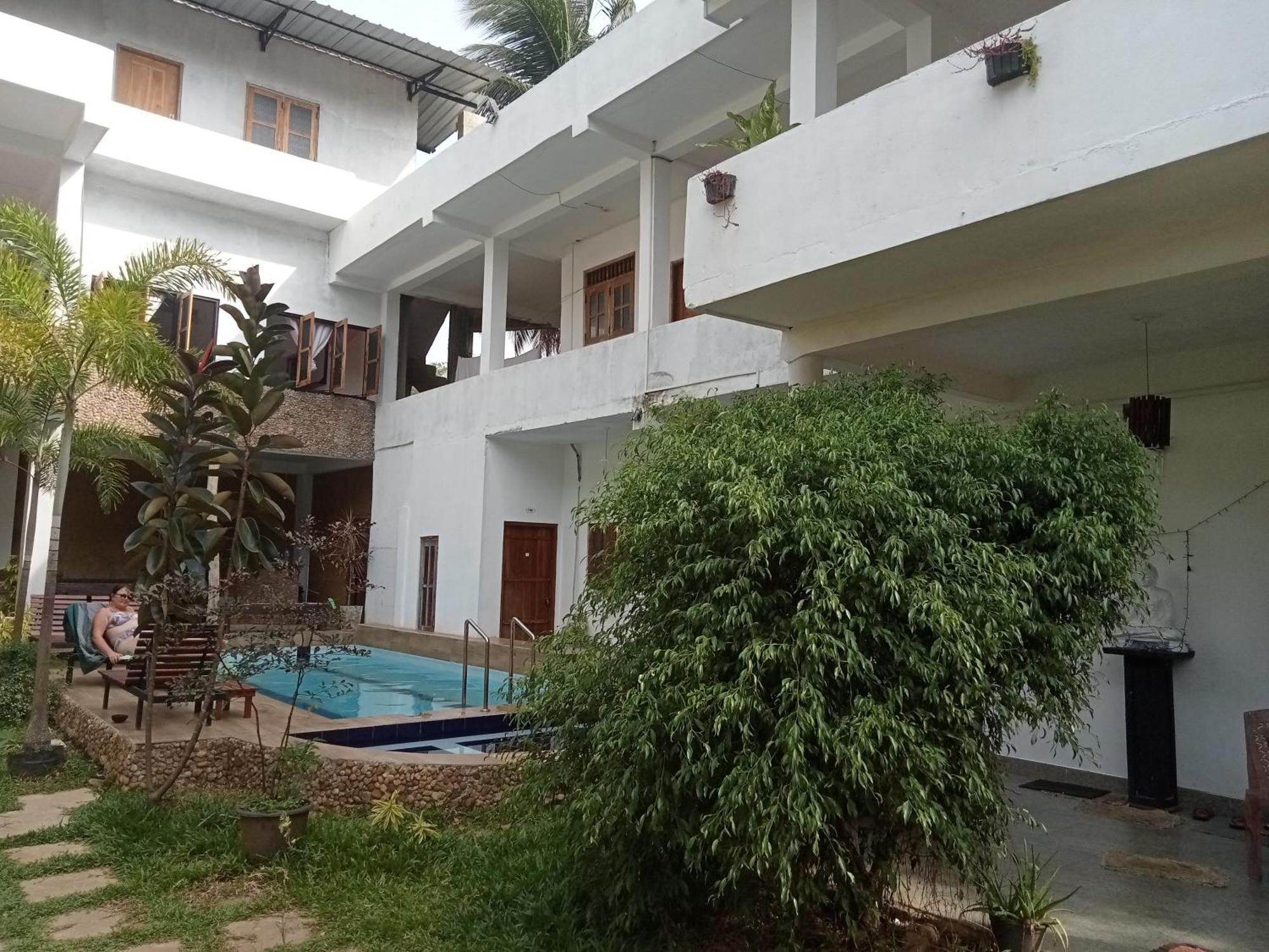 Wild Eagle Safari Resort Udawalawe Kültér fotó